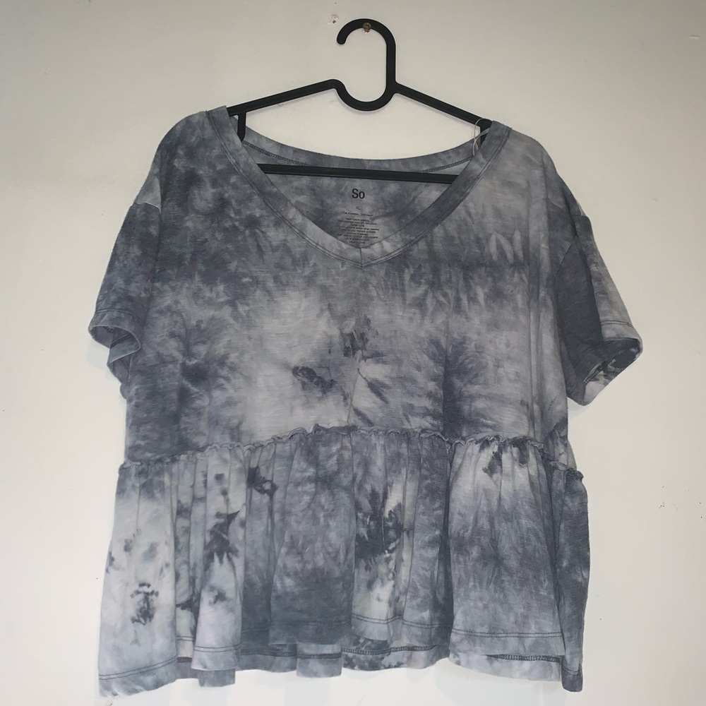 Grey & White Tie-Dye Cropped Peplum Shirt
